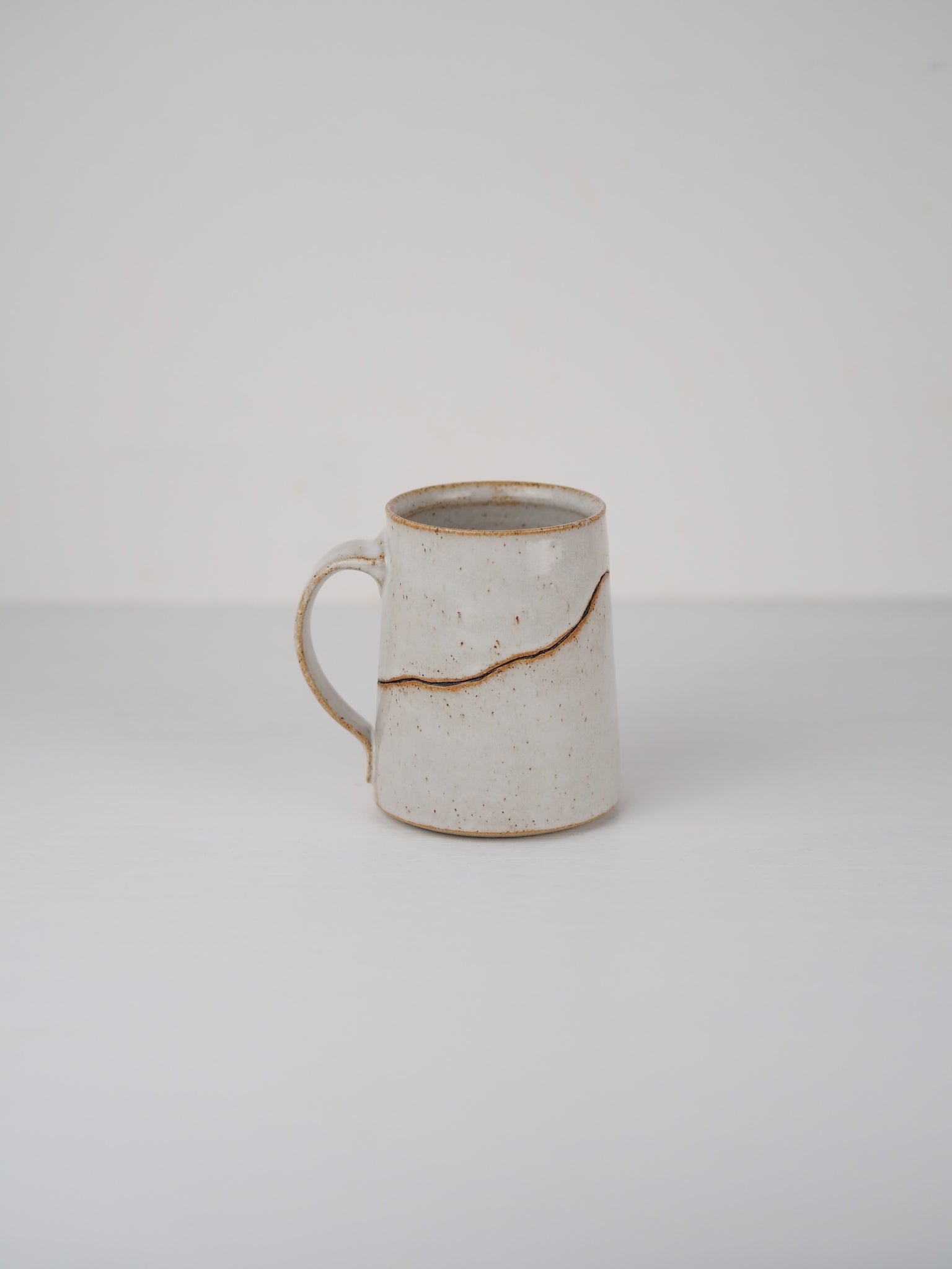 Slight Second Mug - 400ml capacity (no7)